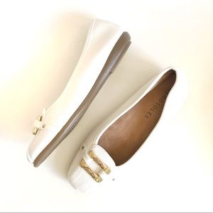 Aerosoles White Flats Loafers Sherbet Gold 7.5